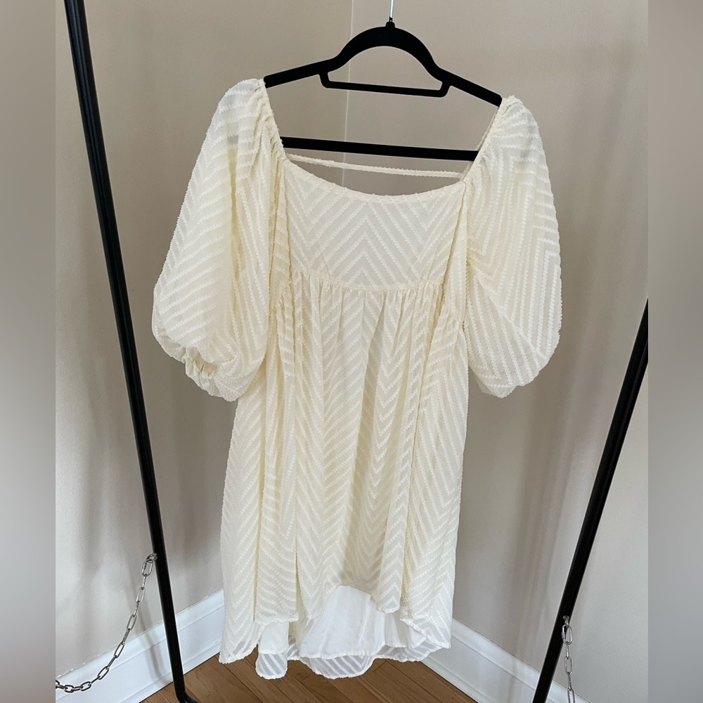 Cream Puff Sleeve Boho Mini Dress Size: Medium